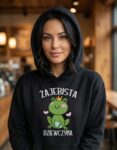 bluza-dla-dziewczyny-z-kapturem-zajebista-czarna