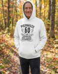 bluza-prezent-na-urodziny-pierwsze-60-lat-czarna