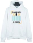 bluza-z-kapturem-urodzinowa-2-z-przodu-biala