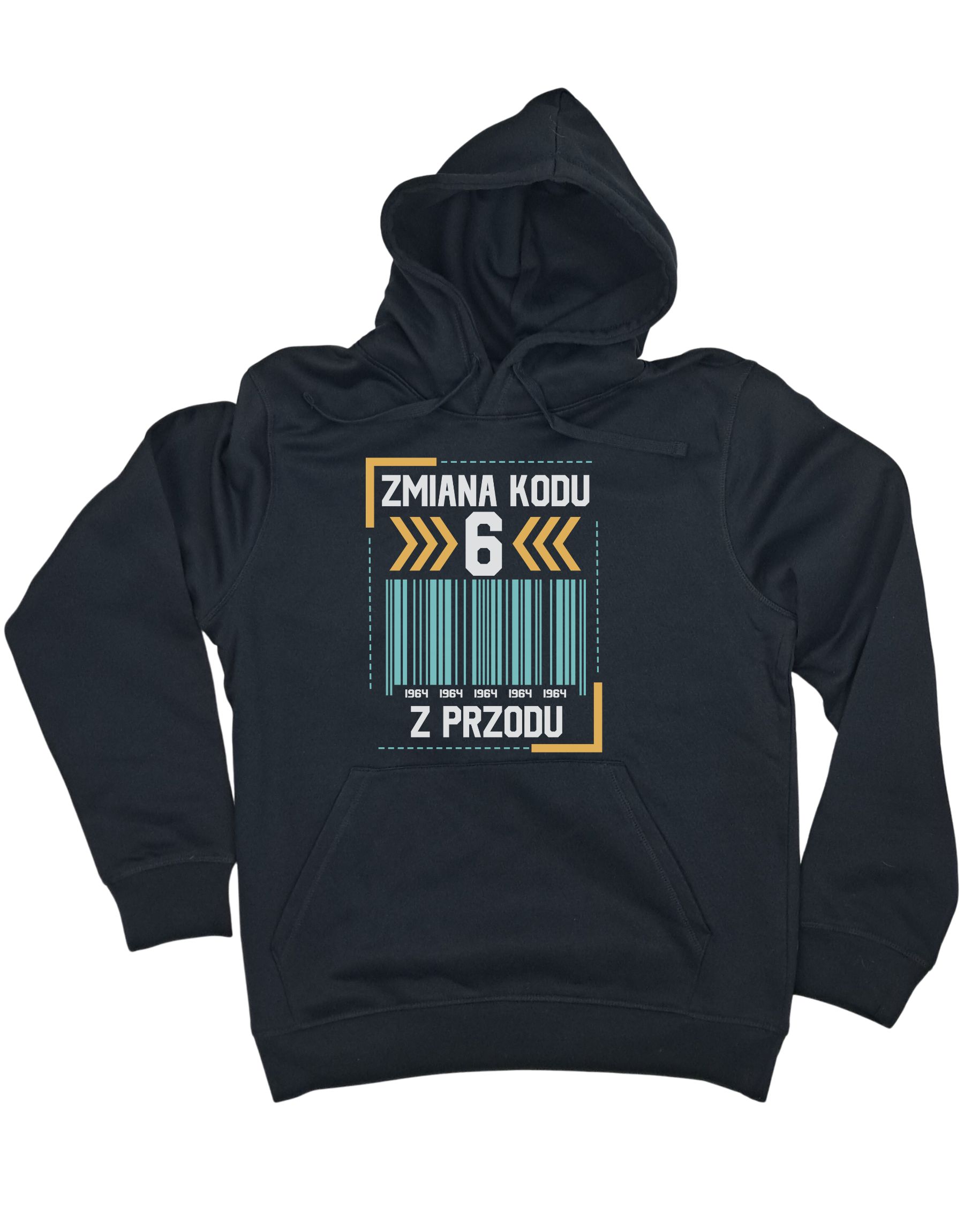 bluza-z-kapturem-urodzinowa-6-z-przodu-czarna czarna bluza z kapturem na urodziny z wizualizacją kodu kreskowego i napisem 'Zmiana kodu 6 z przodu' zaprezentowana na płasko