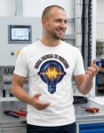 koszulka-dla-elektryka-dobra-energia-biala