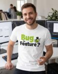 koszulka-bug-or-feature-biala